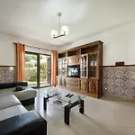 וילה Residential Cul-de-sac Walking Distance To Centre, Private Pool, Free Ac Wifi לואה