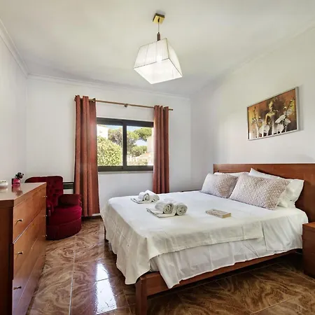 Residential Cul-de-sac Walking Distance To Centre, Private Pool, Free Ac Wifi كوارتيرا