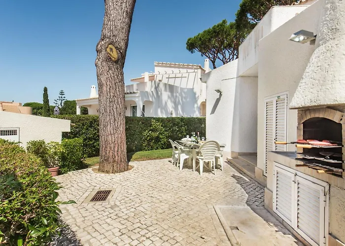 Residential Cul-de-sac Walking Distance To Centre, Private Pool, Free Ac Wifi Villa *