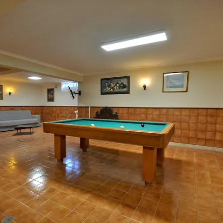 Private Pool Walking Distance To The Centre Villa