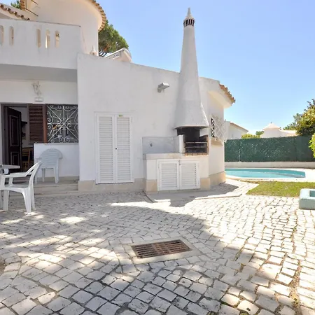 Private Pool Walking Distance To The Centre