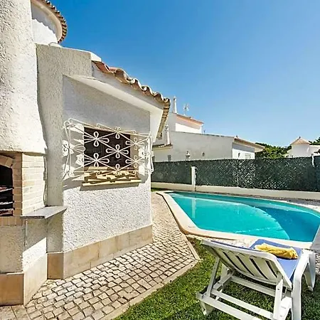 Residential Cul-de-sac Walking Distance To Centre, Private Pool, Free Ac Wifi Villa