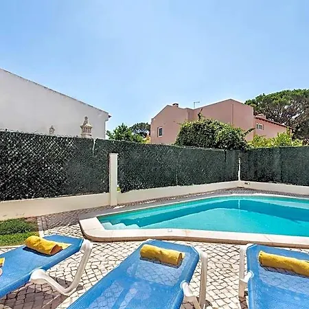 Residential Cul-de-sac Walking Distance To Centre, Private Pool, Free Ac Wifi Villa Quarteira