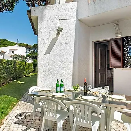 Villa Residential Cul-de-sac Walking Distance To Centre, Private Pool, Free Ac Wifi
